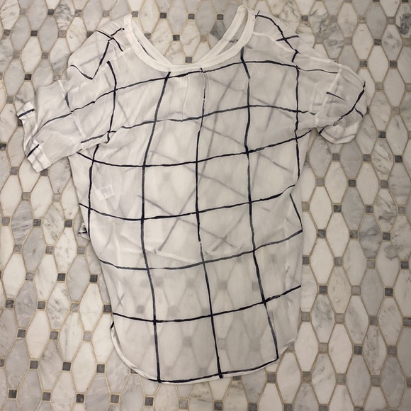 Checkered black and white blouse - Picture 2 of 2